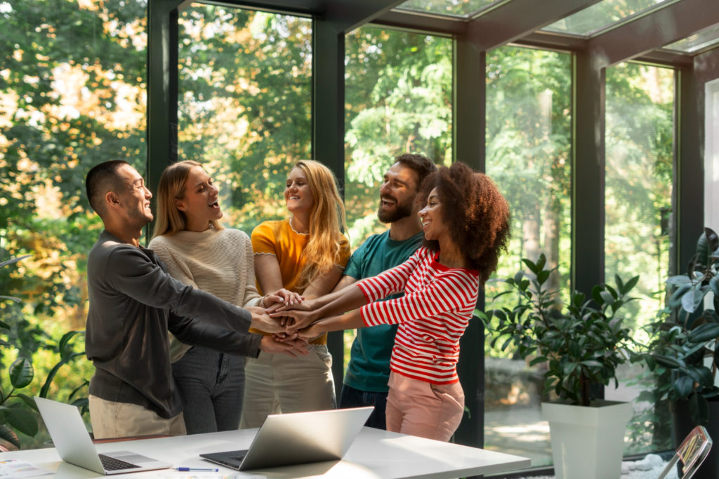 Employees teaming up together